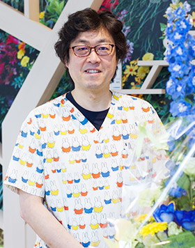 院長 隠明寺 あきら(おんみょうじ あきら)